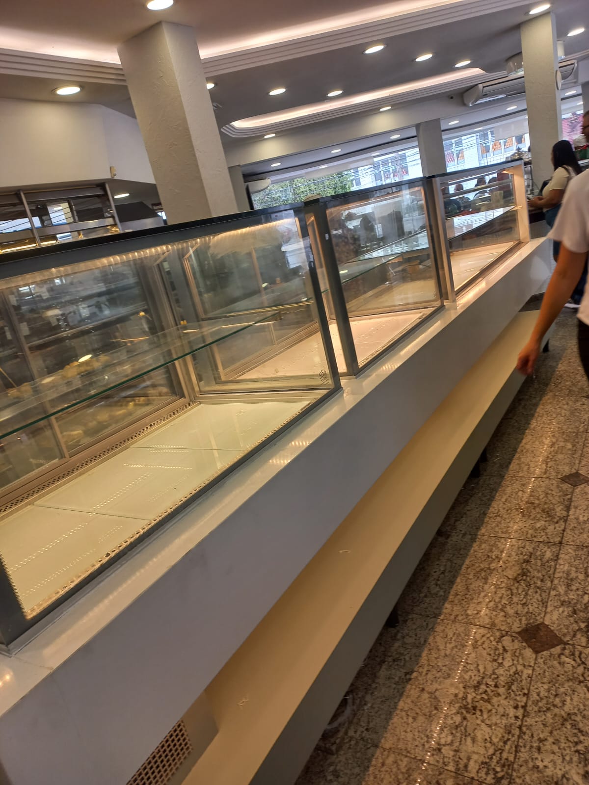 Projeto personalizado de refrigeração para padarias, mercados e frigoríficos