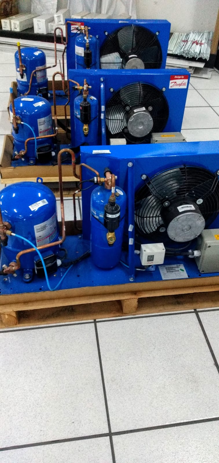 Manutenção preventiva de equipamentos de refrigeração comercial - Central Frio